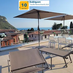 View - Nuovo Con Solarium Vista Apartment