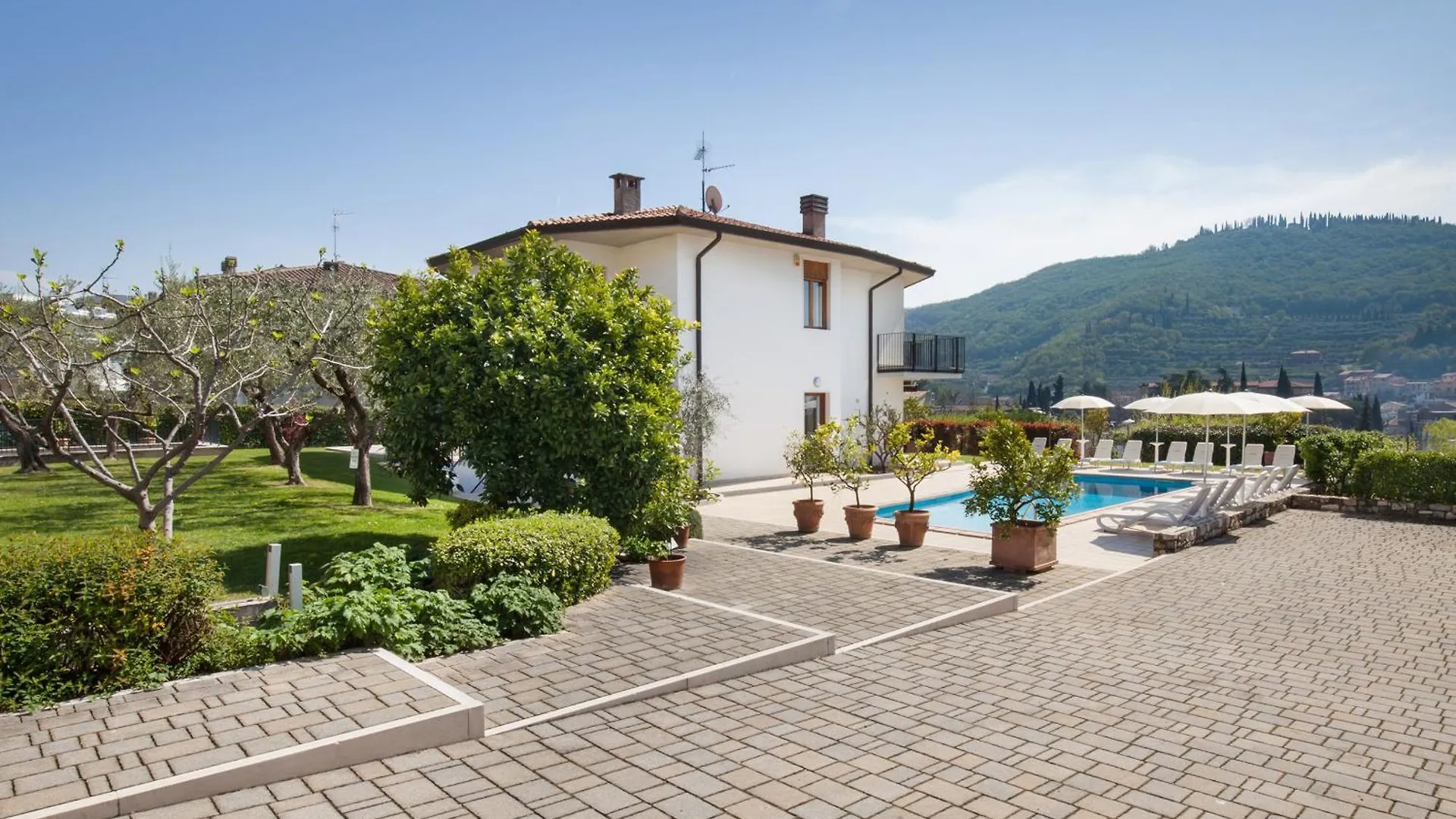 Ca' Le Terrazze With Pool Villa Garda
