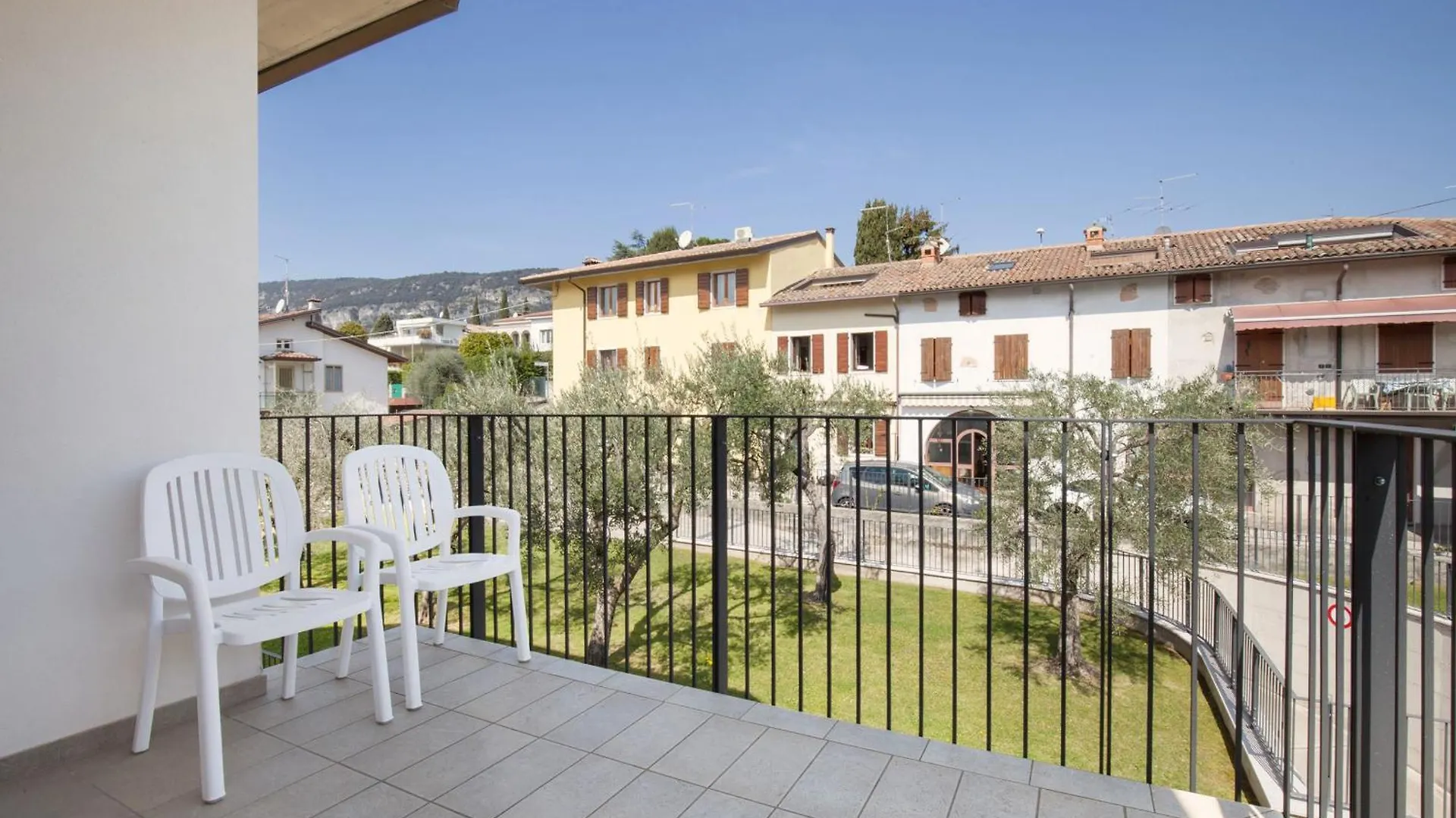 Ca' Le Terrazze With Pool Villa Garda   Garda (Verona)