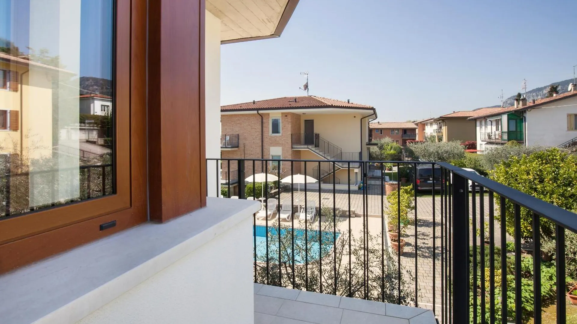 Ca' Le Terrazze With Pool Villa Garda  Garda (Verona)