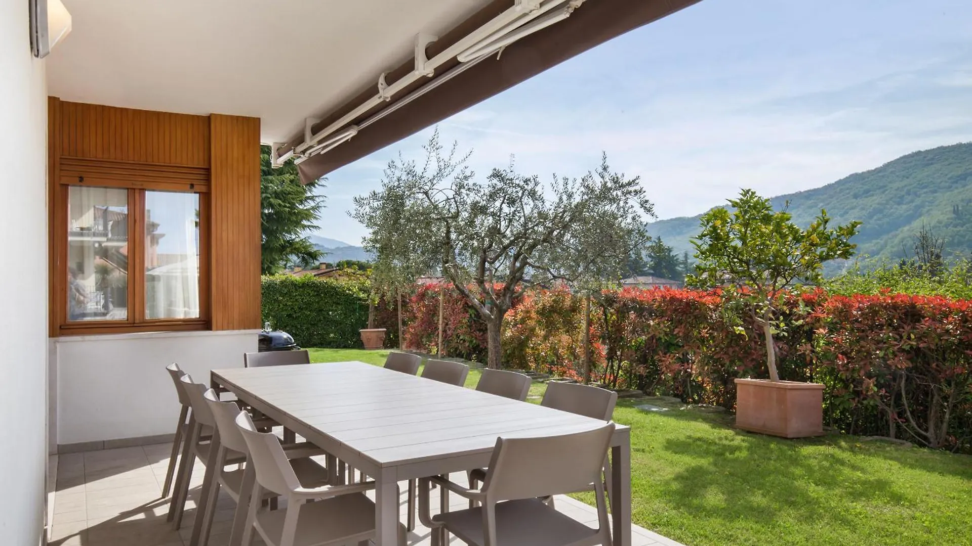 Ca' Le Terrazze With Pool Villa Garda  Italy