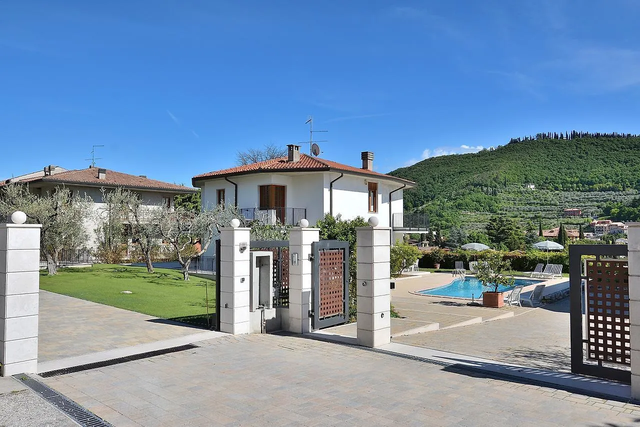 Ca' Le Terrazze With Pool Villa Garda  0*, Garda (Verona) Italy